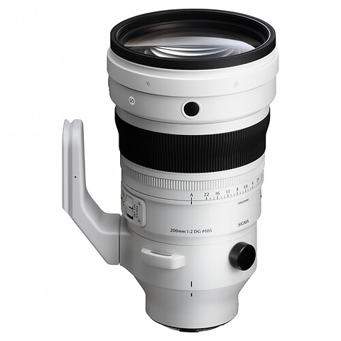 200mm f/2 DG OS Sports Lens for Leica L Image 4