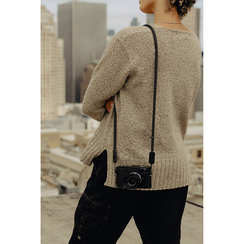 Form Rope Camera Strap (Black, 46.7 in.) Image 3