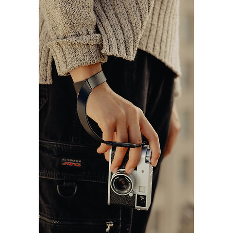 Cuff Leather Camera Wrist Strap (Black) Image 2