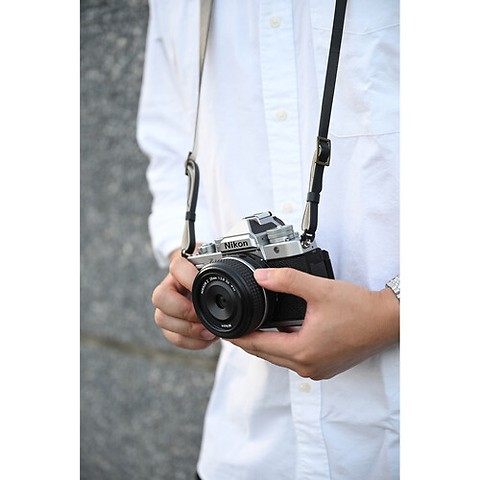 Z f Mirrorless Digital Camera Body (Silver) Image 9