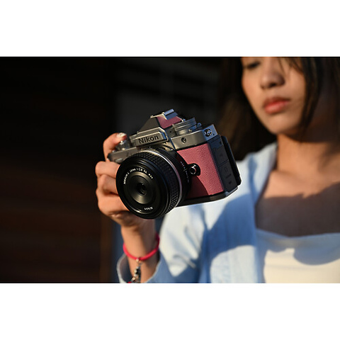 Z f Mirrorless Digital Camera Body (Silver & Mauve Pink) Image 7