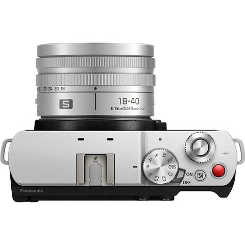 Lumix DC-S9 Mirrorless Digital Camera with 18-40mm Lens (Black/Silver) Image 2