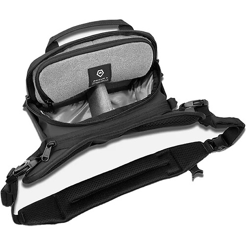 ROGUE V2 Sling Bag (Black, 4L) Image 1
