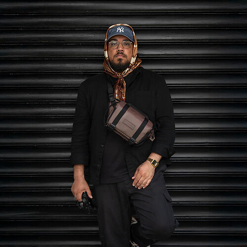 ROGUE V2 Sling Bag (Atacama Clay, 4L) Image 5