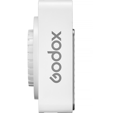 ML100R RGB Portable LED Light Kit (36 degree Lens & NP-F Handgrip) Image 8