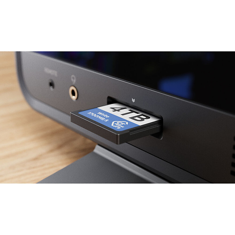 Sumo PRO-19 4K HDR Monitor-Recorder-Switcher Image 6