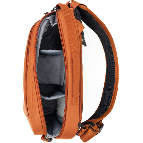TurnStyle Sling (Urban Rust, 5L) Image 1