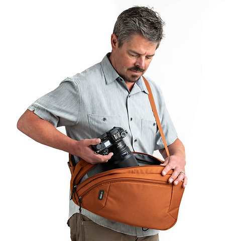TurnStyle Sling (Urban Rust, 11L) Image 3