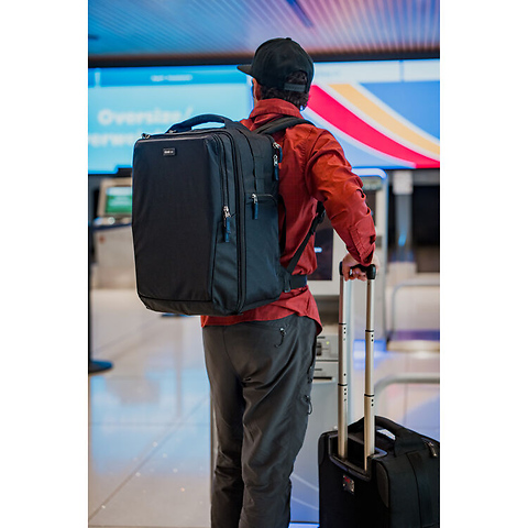 Airport Commuter 31L Backpack (Black) Image 7