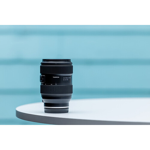 35-100mm f/2.8 Di III VXD Lens for Sony E Image 7