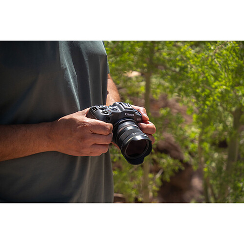 15mm f/1.4 DC Contemporary Lens for Canon RF Image 4