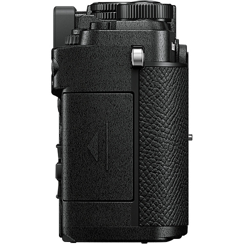 PEN Mirrorless Camera (Black) Image 3