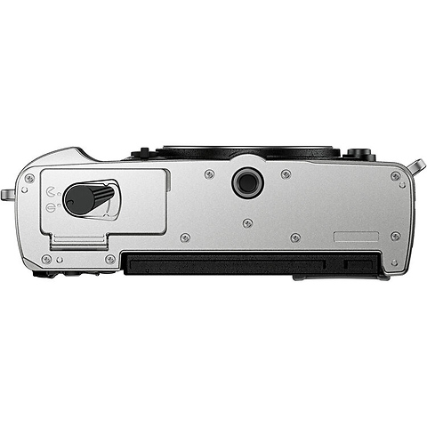 PEN Mirrorless Camera (Silver) Image 2