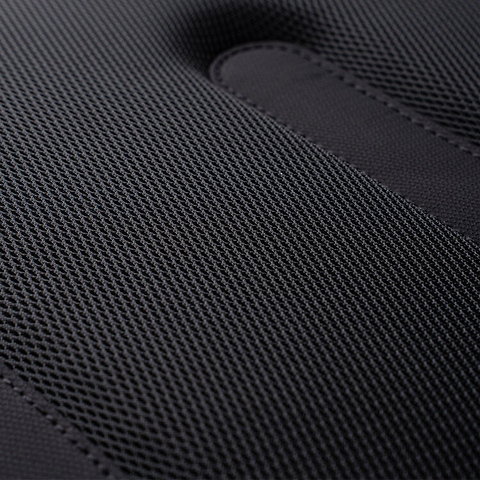 OneGo Lite Backpack (Matte Black, 16L) Image 3