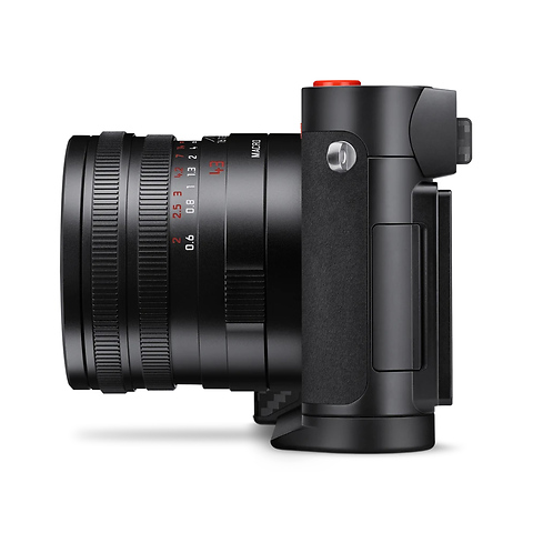 Q3 43 Formula 1® Edition Digital Camera Image 3