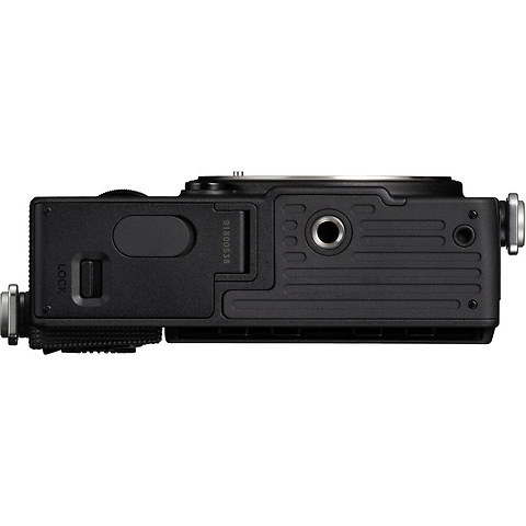 FP2 Mirrorless Camera with EVF-21 Electronic Viewfinder Image 4