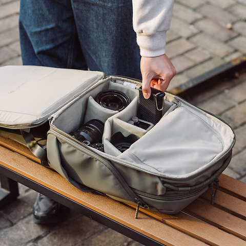 OneGo Lite Backpack (Forest, 16L) Image 1