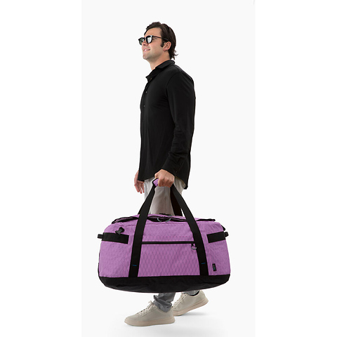 Mara Travel Duffel (Mulberry, 40L) Image 9