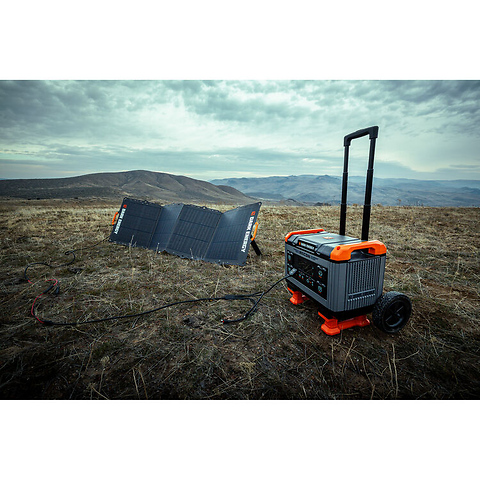 Spectre 200W Folding Solar Panel Image 7